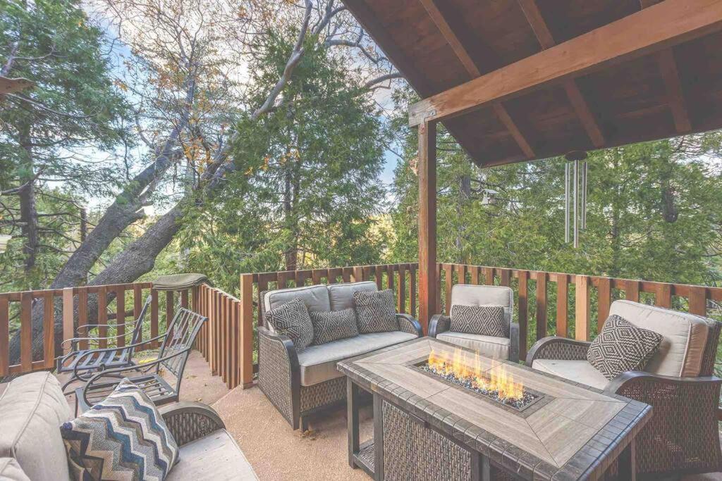 Lakeview 3-Story Winter Home Crestline المظهر الخارجي الصورة